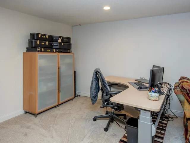 $410,000 | 2300 Dahl Court East, Maplewood, MN 55119