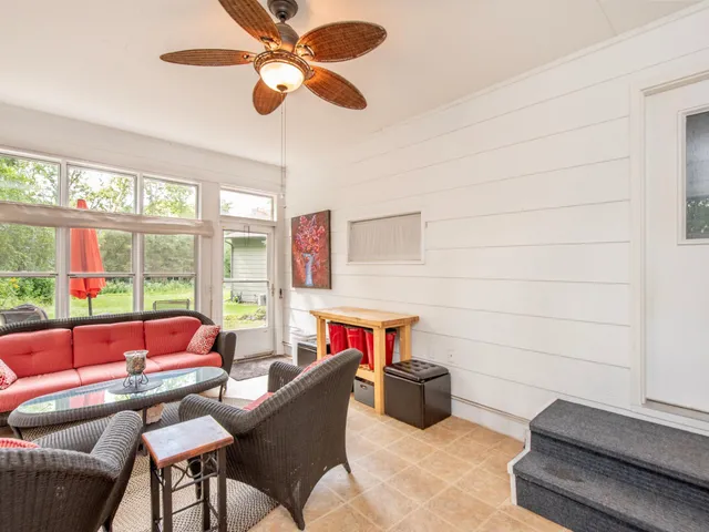 $410,000 | 2300 Dahl Court East, Maplewood, MN 55119