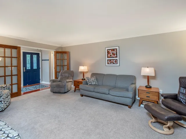 $410,000 | 2300 Dahl Court East, Maplewood, MN 55119
