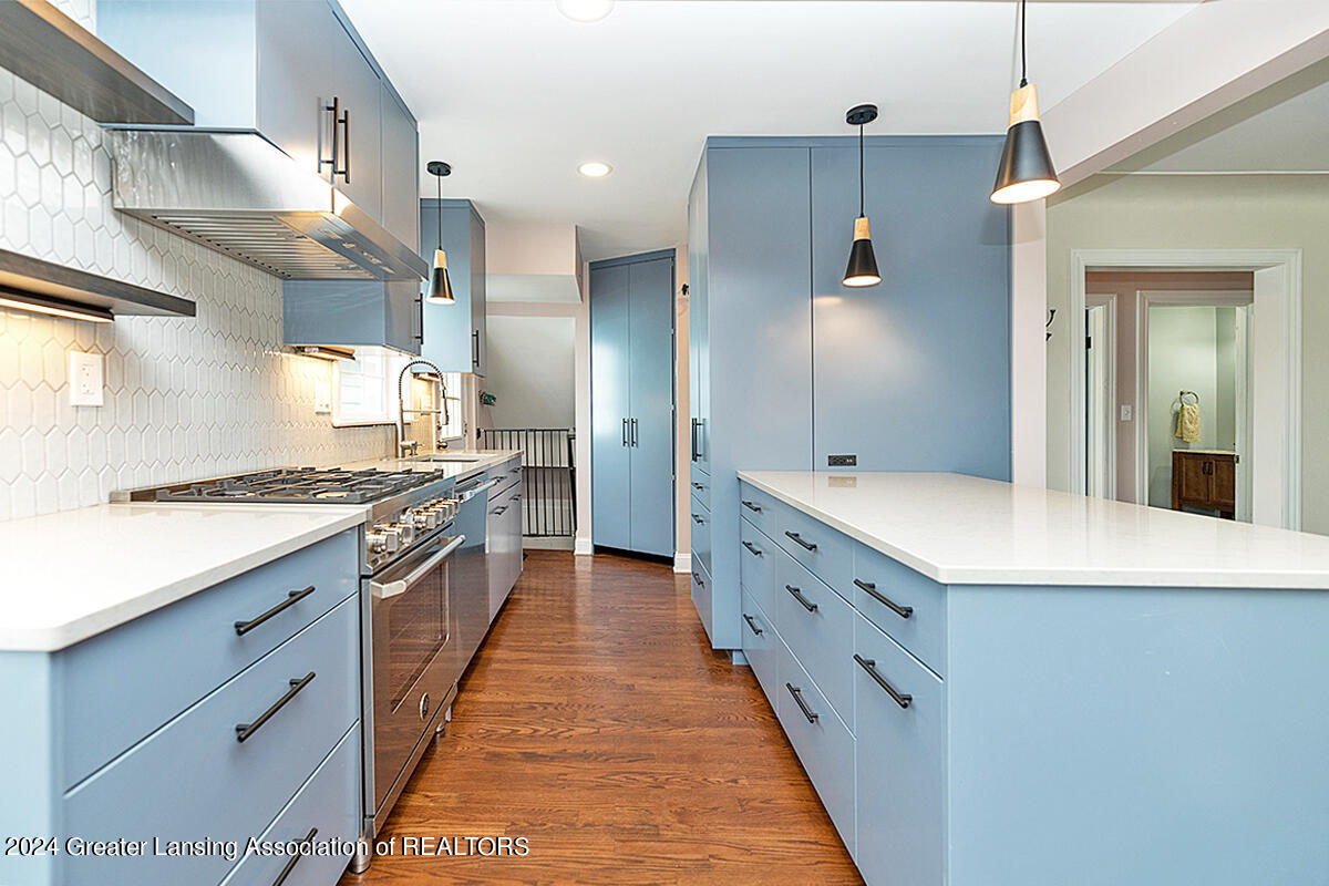 820 Huntington Road East Lansing, MI 48823 - Photo 9 of 30 Kitchen