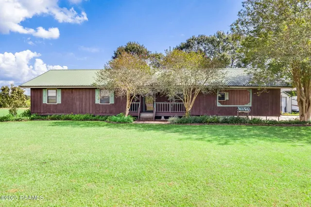 $188,000 | 3202 Catahoula Highway, St. Martinville, LA 70582