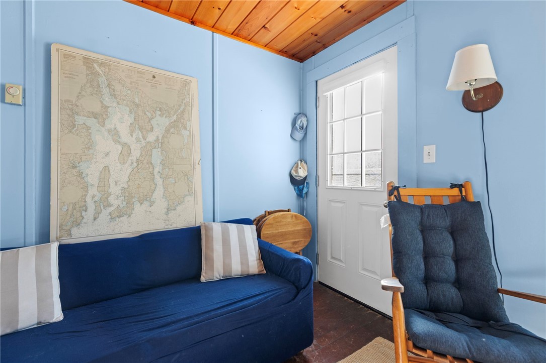 1138 Succotash Road Narragansett, RI 02879 - Photo 20 of 45