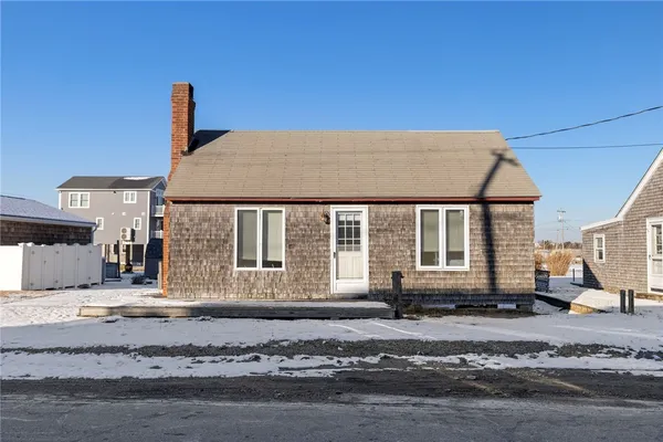 $749,900 | 1138 Succotash Road, Narragansett, RI 02879