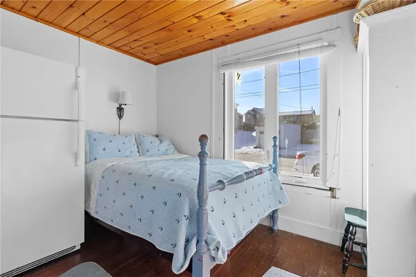 $749,900 | 1138 Succotash Road, Narragansett, RI 02879