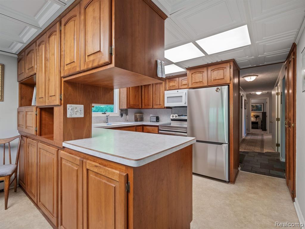 971 Dutton Road Rochester Hills, MI 48306 - Photo 27 of 51