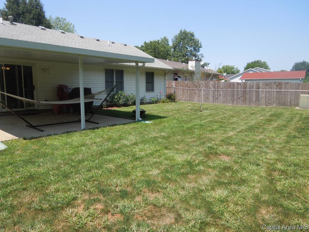 1908 Skipton Road Springfield, IL 62702 - Photo 13 of 15