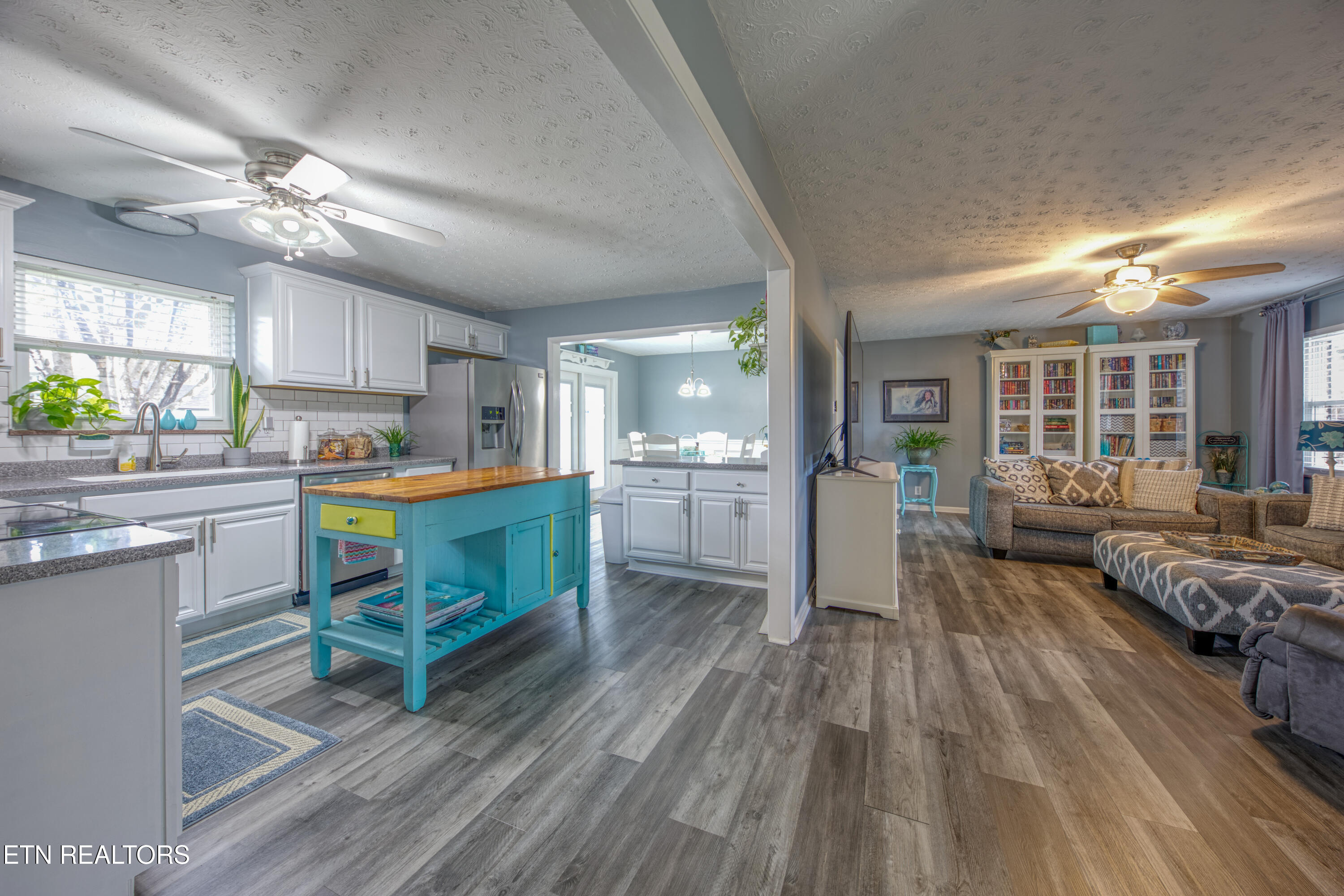 901 Kevin Road Knoxville, TN 37923 - Photo 8 of 47 0H3A2455_40