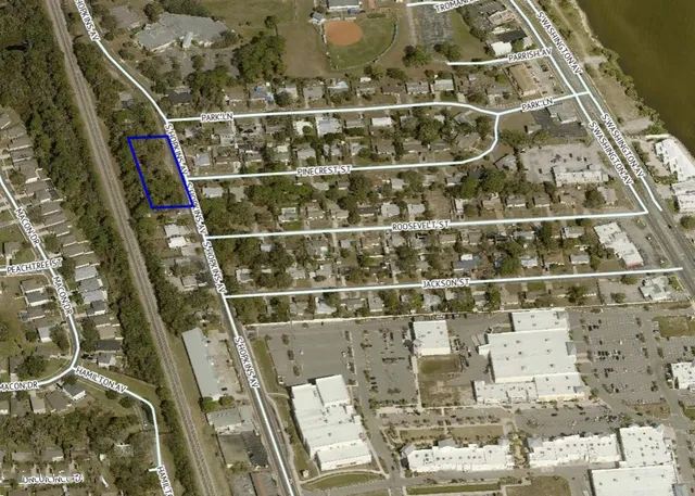 a picture of a bathroom