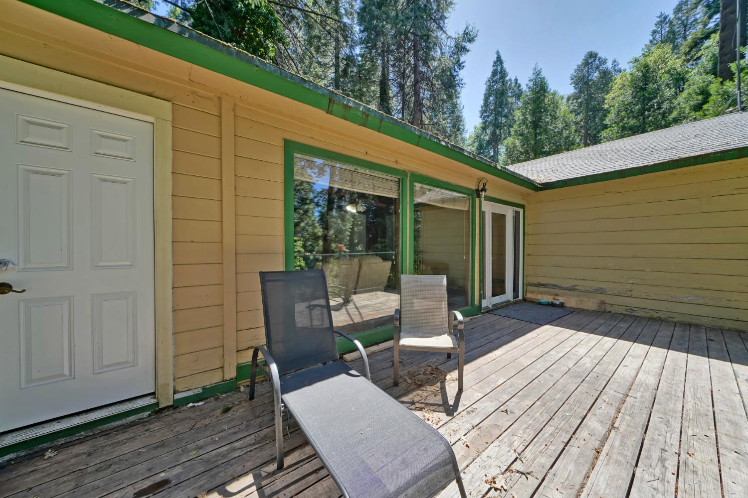 6929 Split Bend Road Pollock Pines, CA 95726 - Photo 35 of 38 a view of a patio on wooden deck