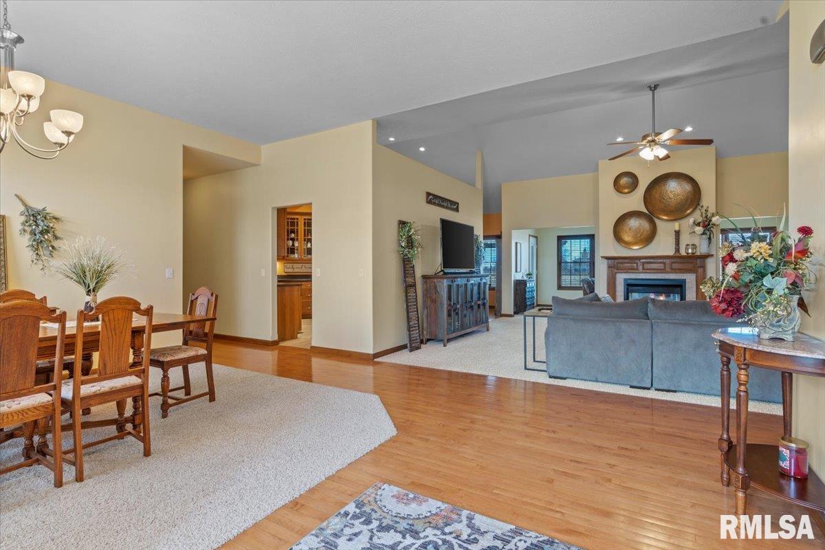 6505 Preston Drive Springfield, IL 62711 - Photo 5 of 65