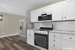 5322 Newport Road Columbus, OH 43232 - Photo 13 of 26 Kitchen with appliances