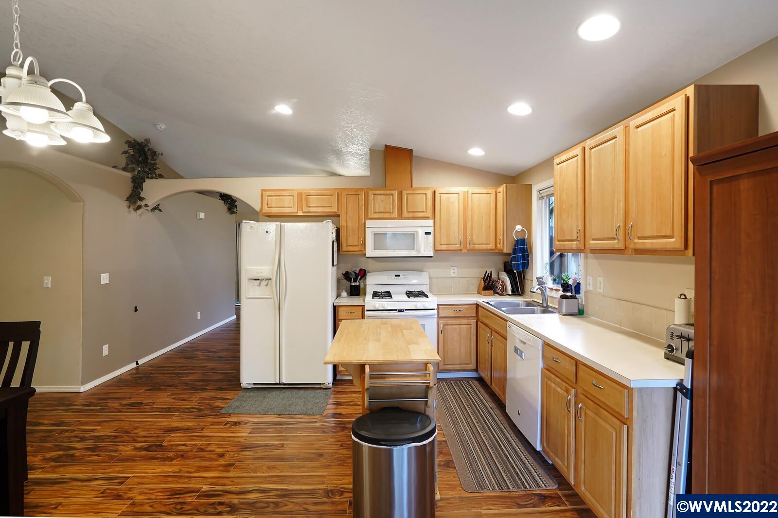 3882 Lone Oak Road Southeast Salem, OR 97302 - Photo 10 of 29
