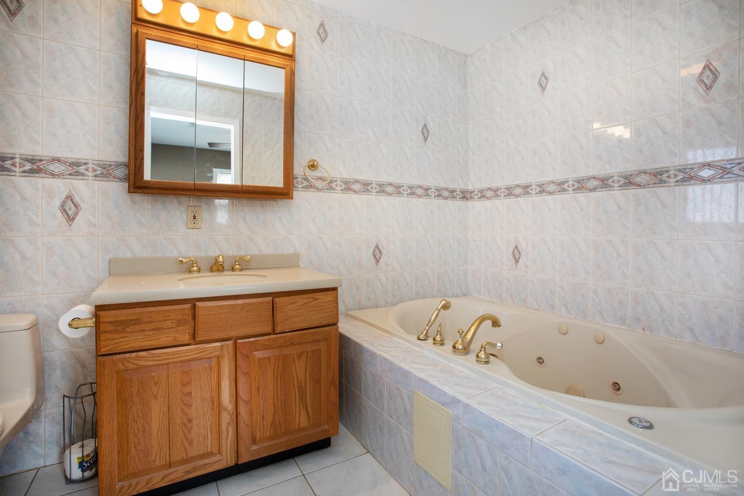 51 Hilliard Road Old Bridge, NJ 08857 - Photo 25 of 39 Gallery Image 25