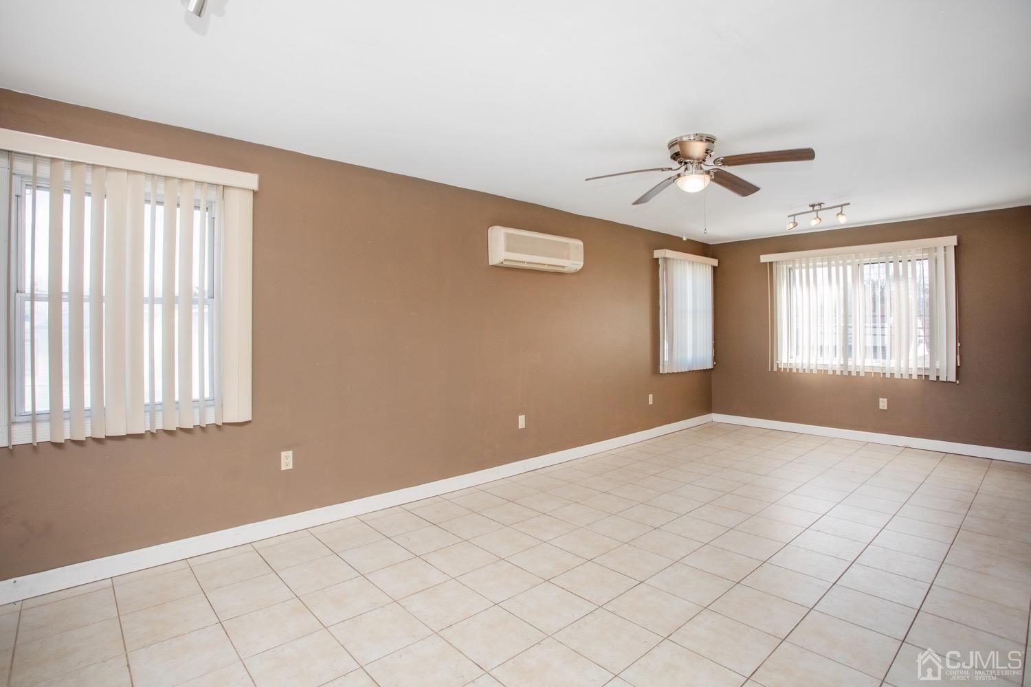 51 Hilliard Road Old Bridge, NJ 08857 - Photo 29 of 39 Gallery Image 29
