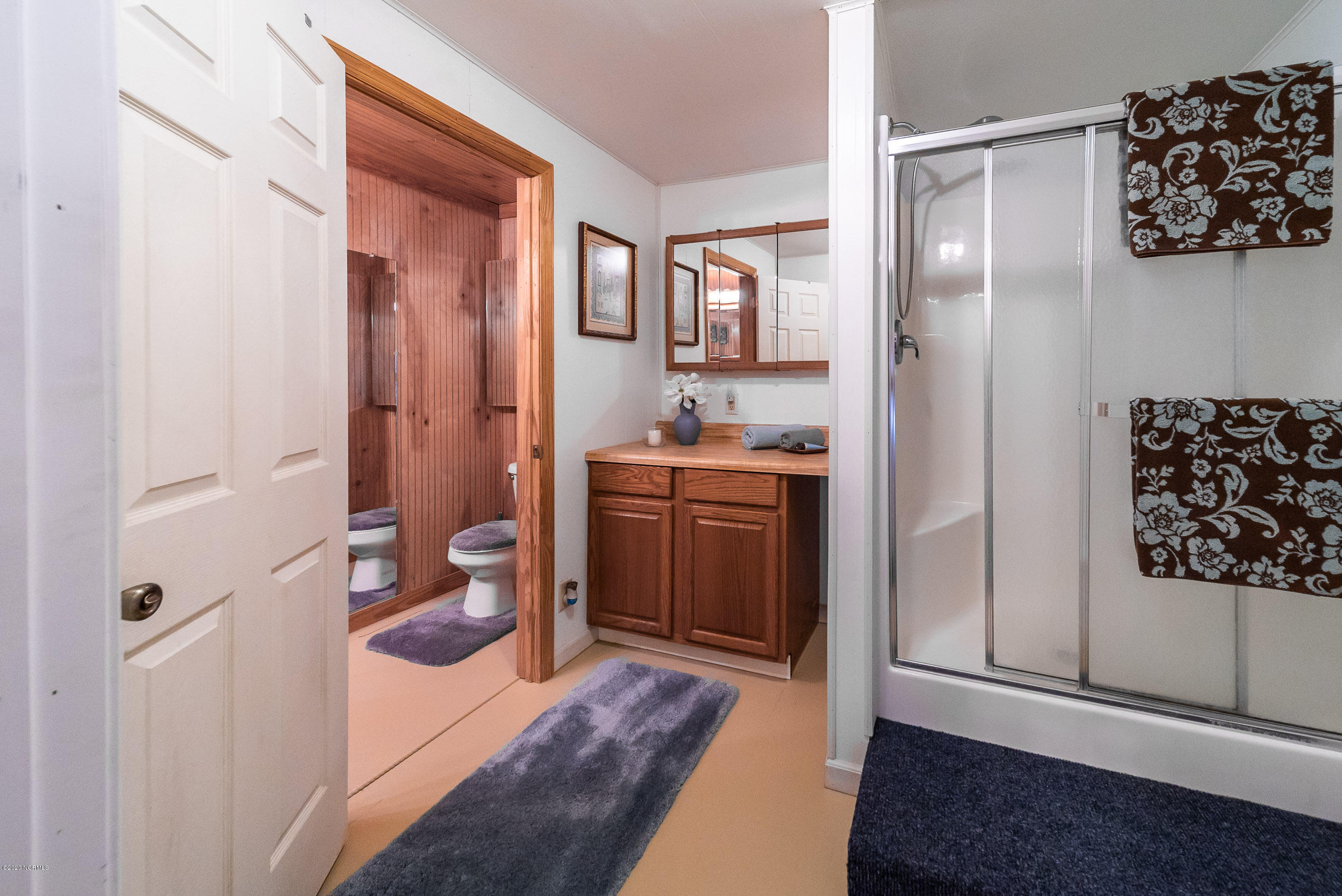 910 Mill Road Washington, NC 27889 - Photo 52 of 101 guest house bathroom