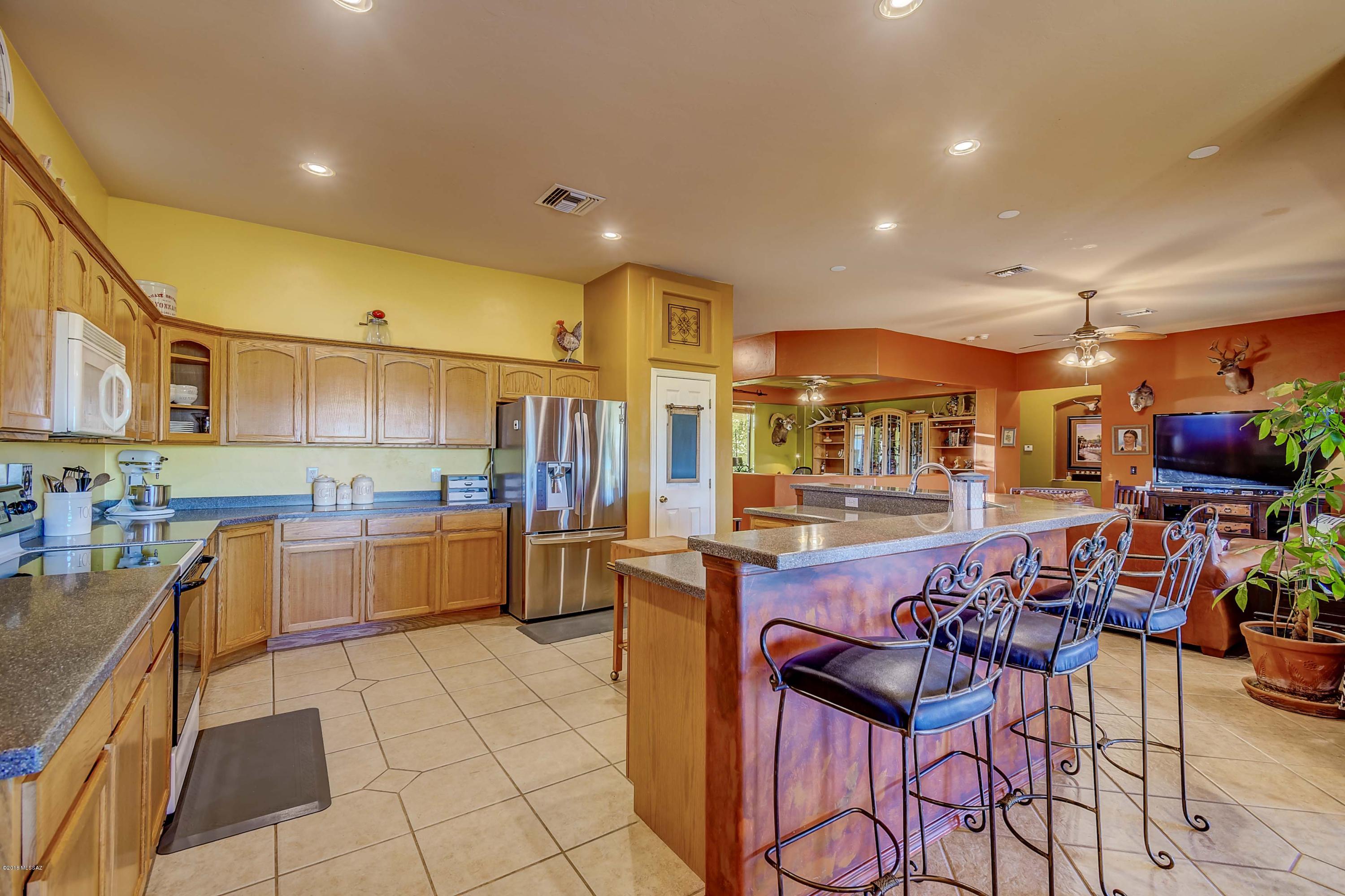 1519 Circulo Jacona Rio Rico, AZ 85648 - Photo 11 of 37