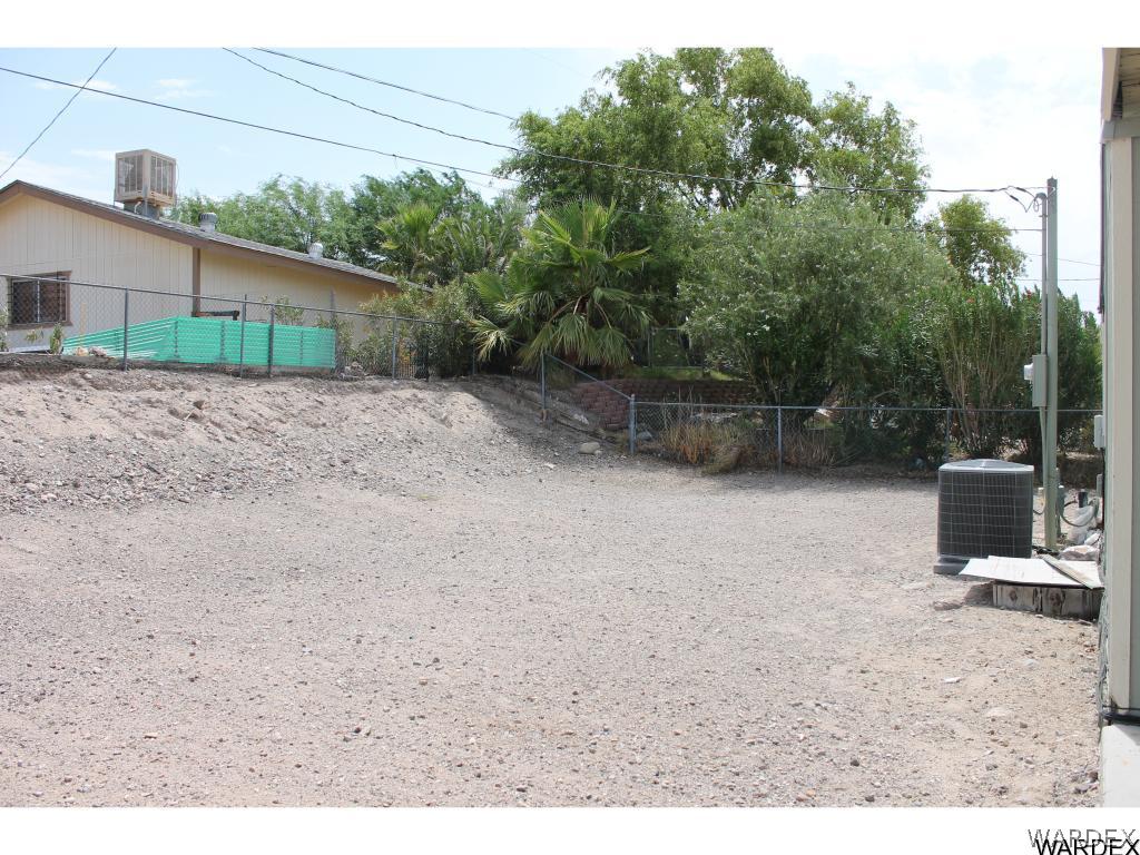 1700 Balsa Road Bullhead City, AZ 86442 - Photo 18 of 19 Backyard