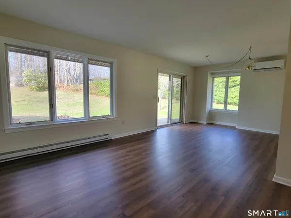 $170,500 | 14 Sycamore Drive, Unit D, Mansfield, CT 06268