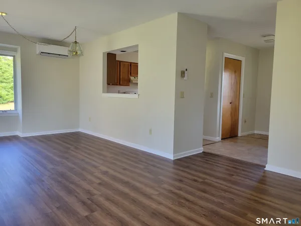 $170,500 | 14 Sycamore Drive, Unit D, Mansfield, CT 06268