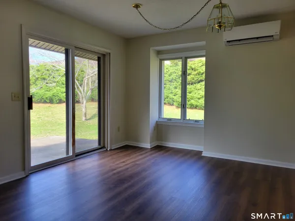 $170,500 | 14 Sycamore Drive, Unit D, Mansfield, CT 06268