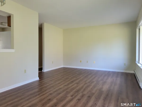 $170,500 | 14 Sycamore Drive, Unit D, Mansfield, CT 06268