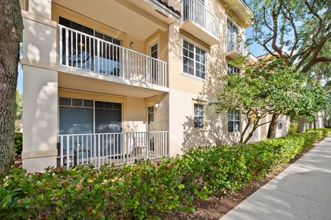 $3,750 | 4822 Chancellor Drive, Unit 20, Jupiter, FL 33458