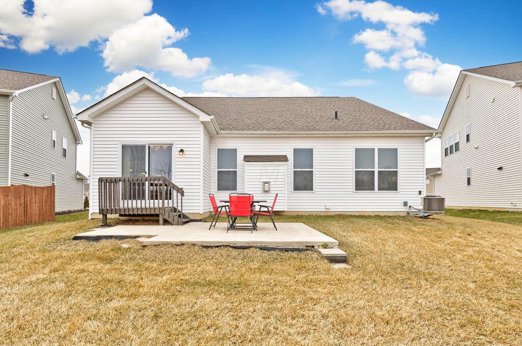 4946 Farview Road Columbus, OH 43231 - Photo 23 of 26 Exterior Back