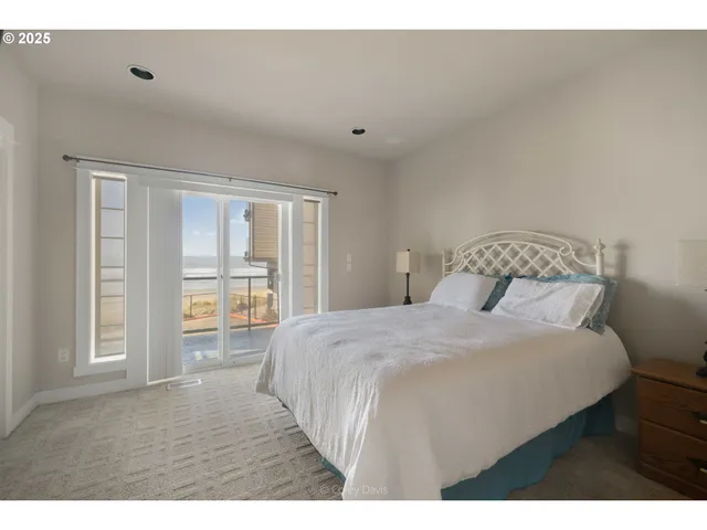 $625,000 | 168 North Pacific Street, Rockaway Beach, OR 97136