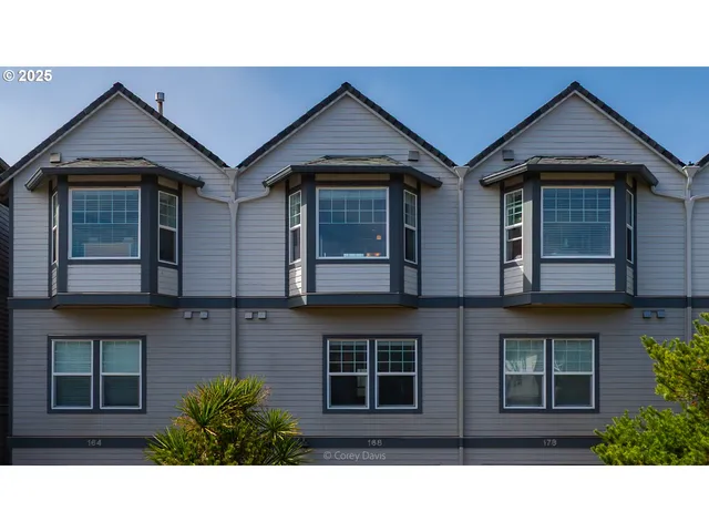 $625,000 | 168 North Pacific Street, Rockaway Beach, OR 97136