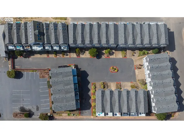 $625,000 | 168 North Pacific Street, Rockaway Beach, OR 97136