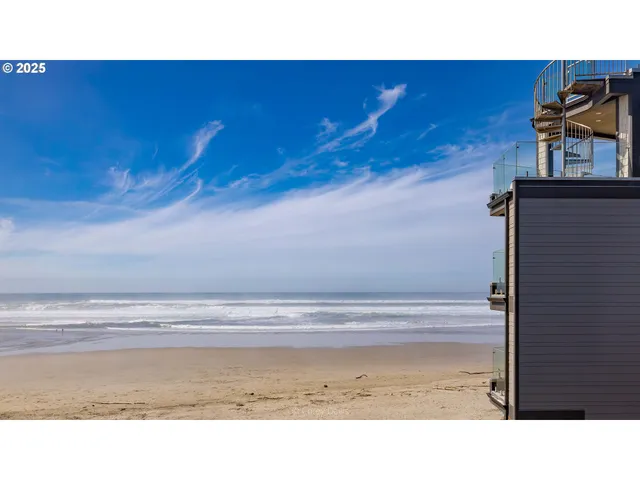 $625,000 | 168 North Pacific Street, Rockaway Beach, OR 97136