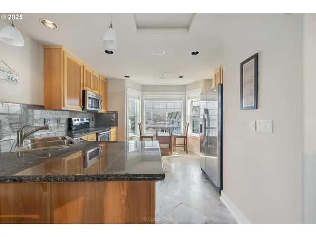 $625,000 | 168 North Pacific Street, Rockaway Beach, OR 97136