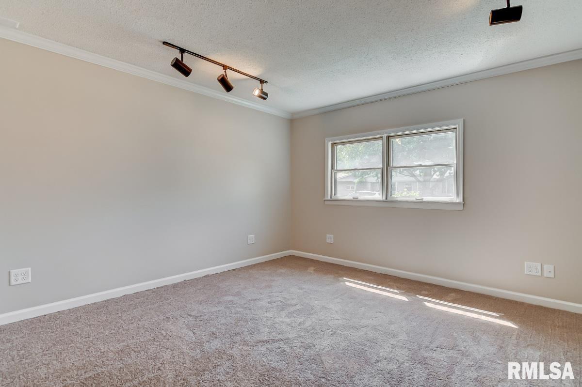 51 Pinto Drive Springfield, IL 62702 - Photo 18 of 32