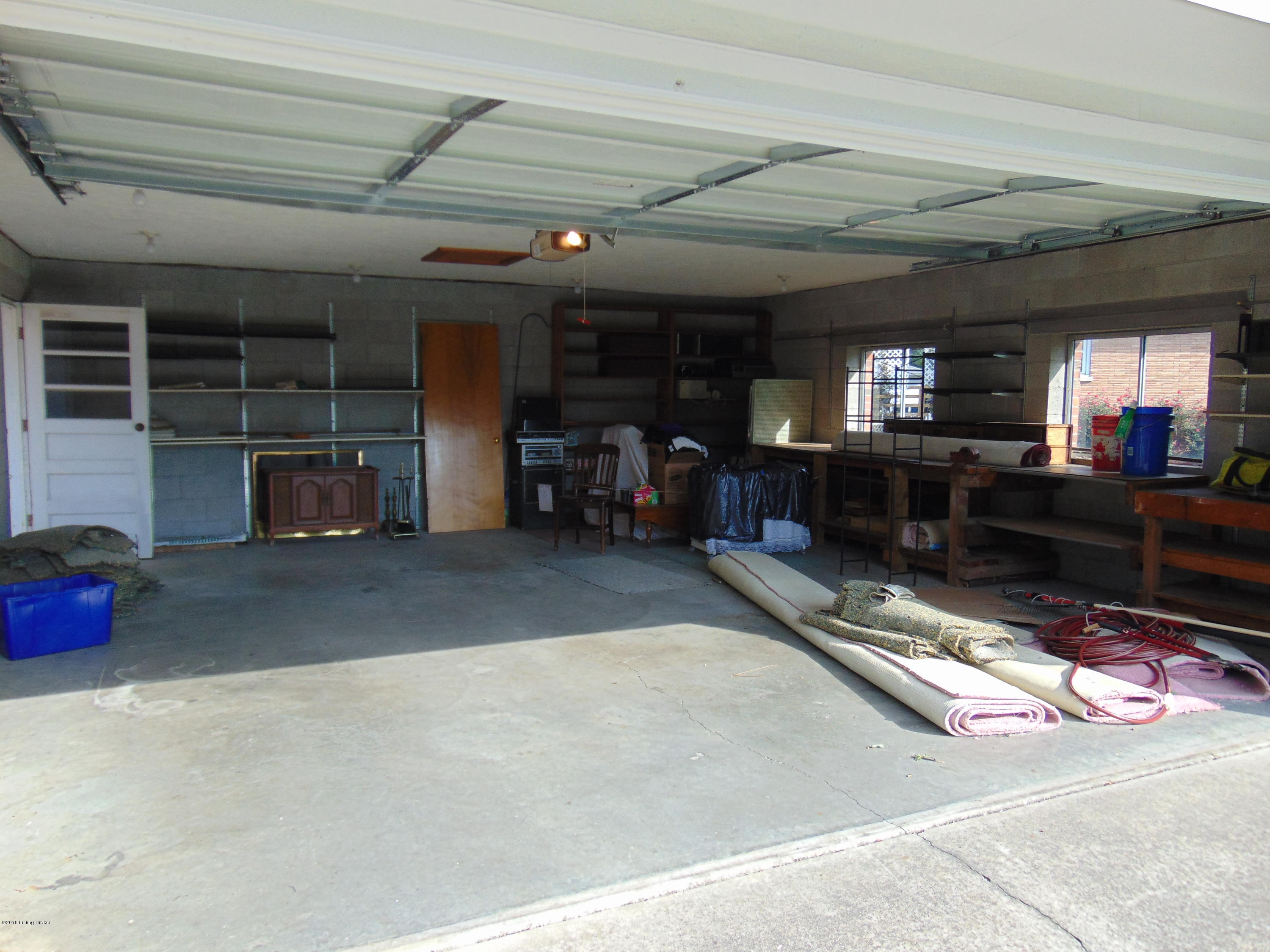 4405 Leeds Road Louisville, KY 40216 - Photo 10 of 58 DSC02937