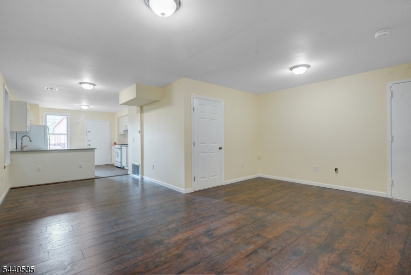 83 Summit Avenue, Unit 3A Summit, NJ 07901 - Photo 2 of 10