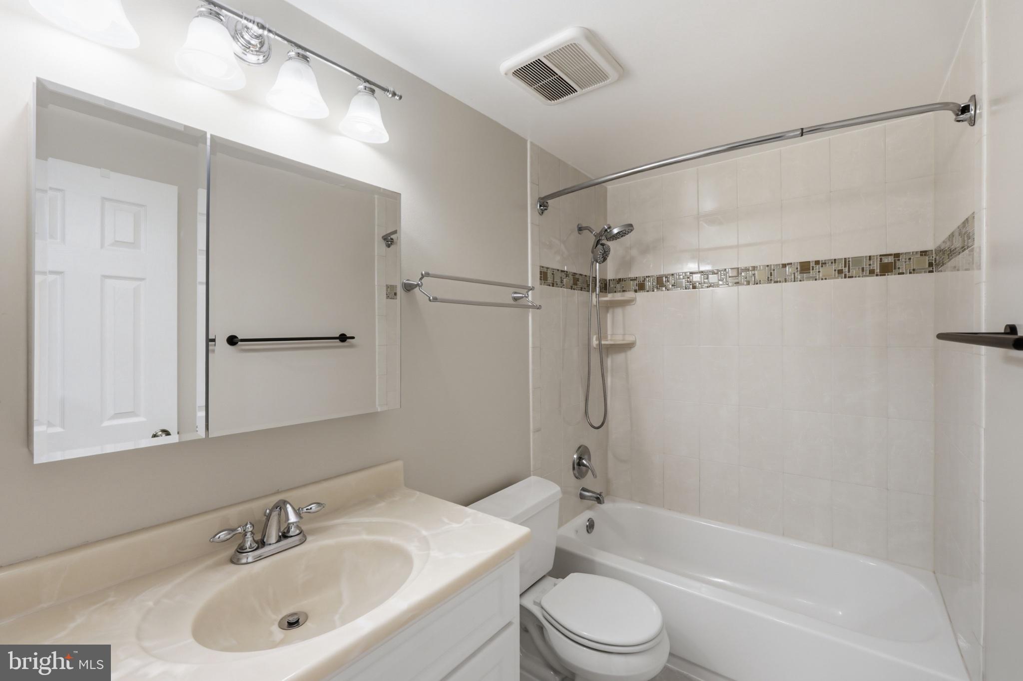 8918 Centerway Road Gaithersburg, MD 20879 - Photo 15 of 29 Gallery Image 15