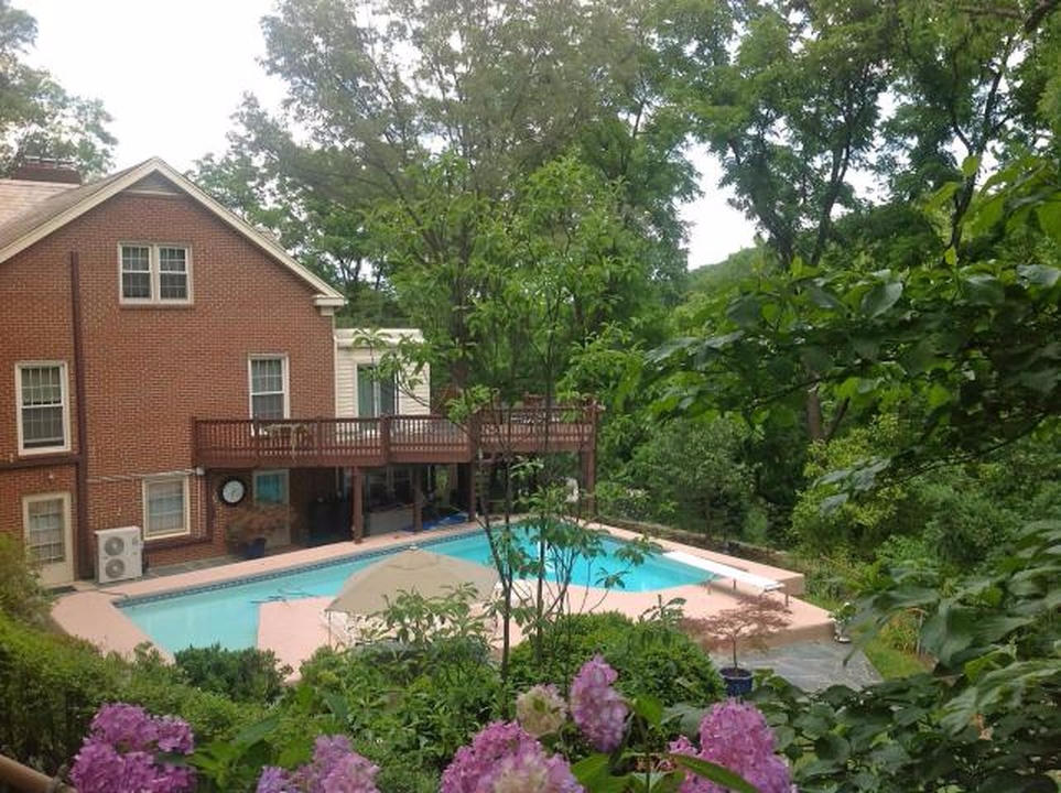 2242 Mt Vernon Road Southwest Roanoke, VA 24015 - Photo 37 of 41 IS9dcremetfptr0000000000