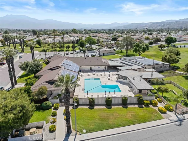$255,000 | 541 Shasta Way, Hemet, CA 92543