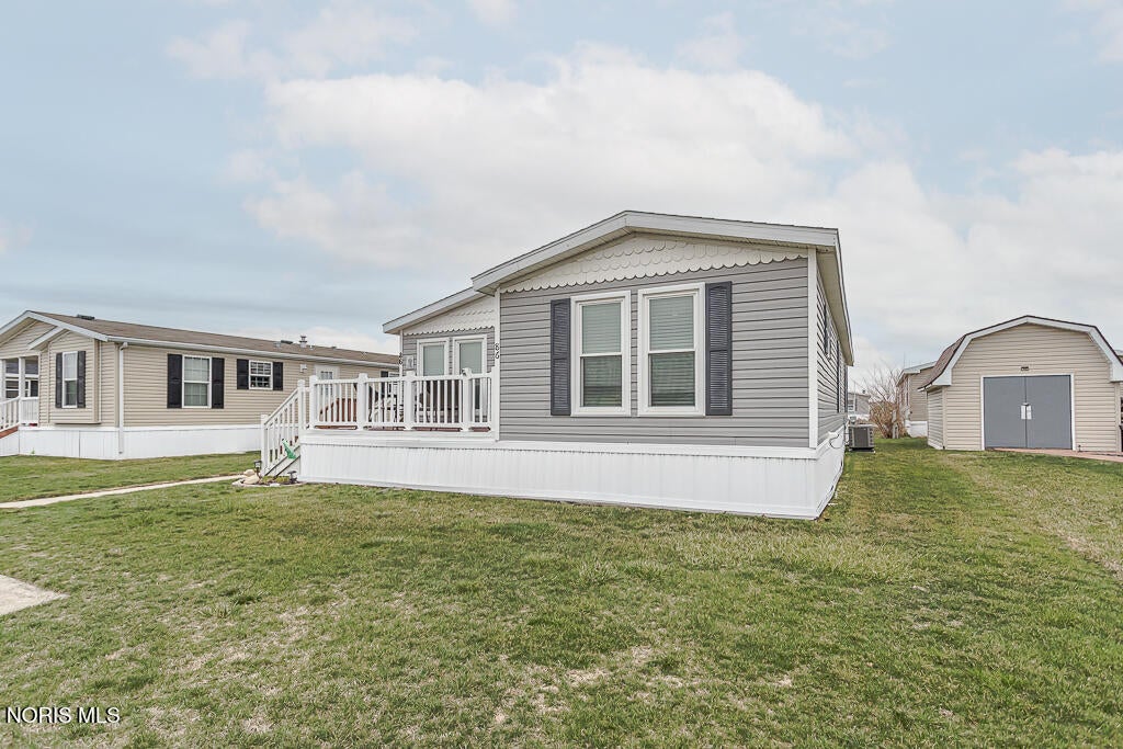 27484 Oregon Road, Unit 86 Perrysburg, OH 43551 - Photo 5 of 33 175A0702