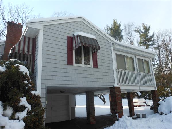 61 Chapman Road Tewksbury, MA 01876 - Photo 2 of 12 Gallery Image 2