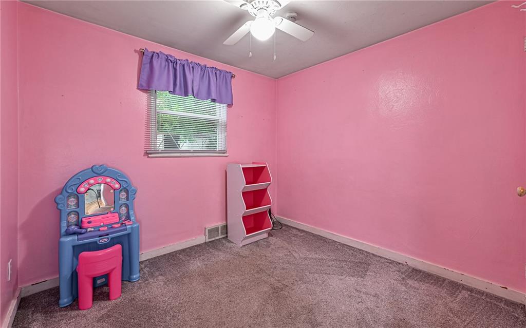 1337 Hamilton Road Pittsburgh, PA 15234 - Photo 9 of 23 Gallery Image 9