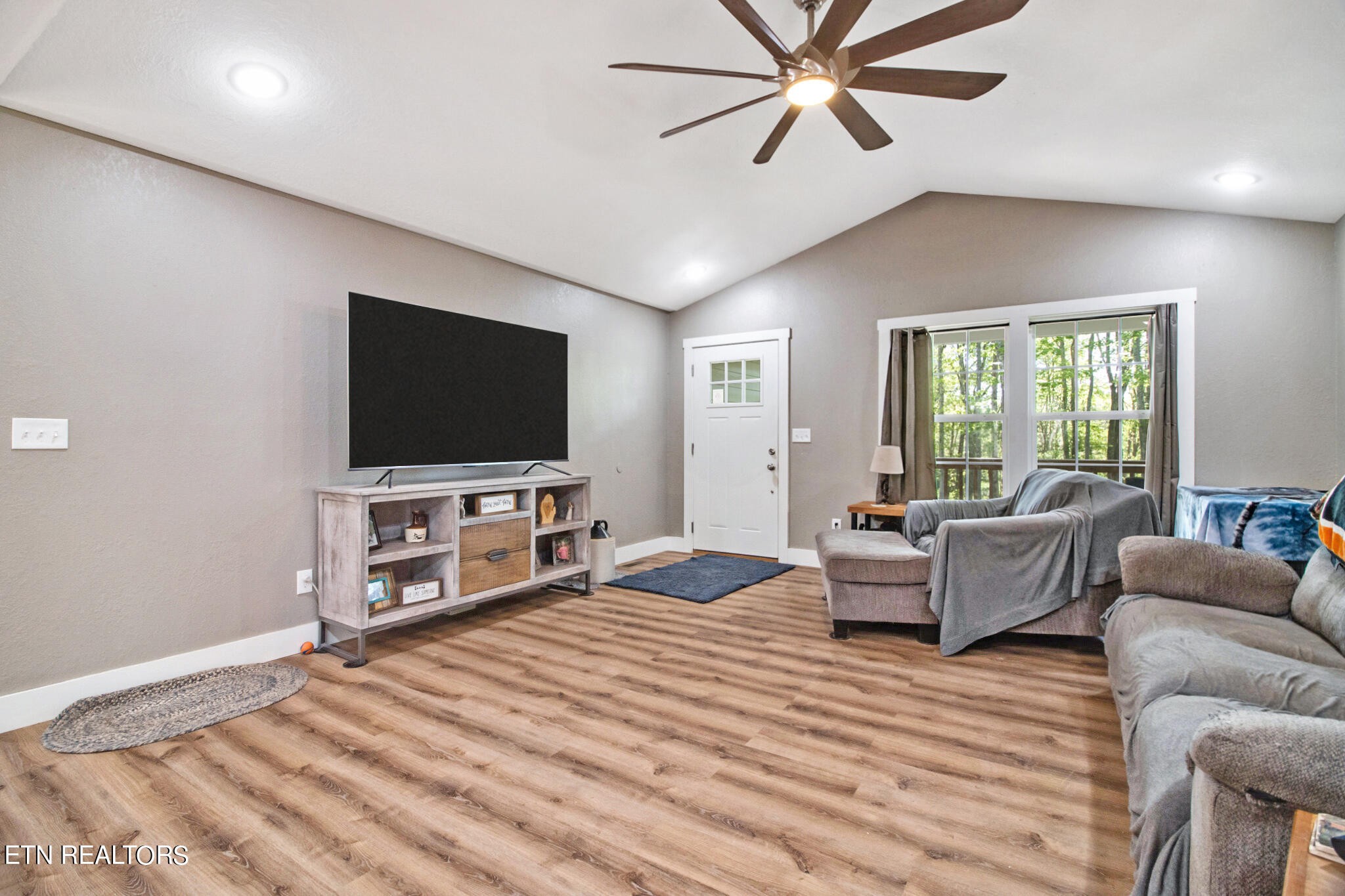 1097 Sheppard Road Jamestown, TN 38556 - Photo 14 of 29 Gallery Image 14