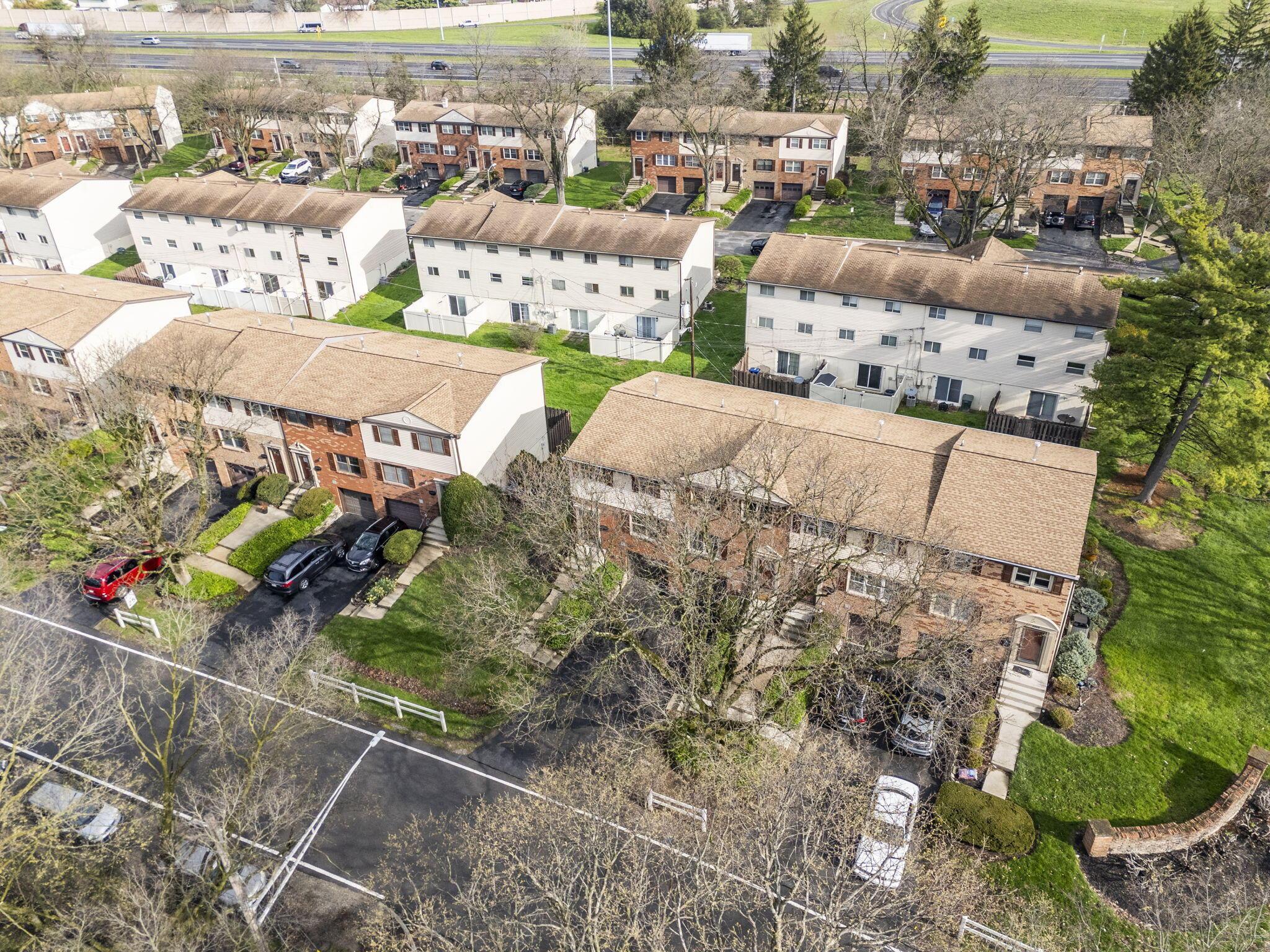 2844 Petzinger Road, Unit 69 Columbus, OH 43209 - Photo 61 of 74 61-web-or-mls-DJI_20260402095133_0487_D