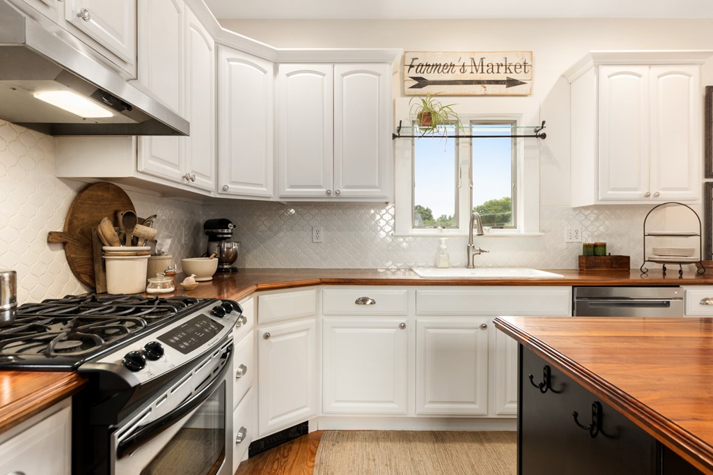 51 Whitehall Road, Unit A Amesbury, MA 01913 - Photo 11 of 31 Gallery Image 11
