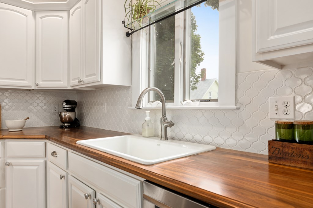 51 Whitehall Road, Unit A Amesbury, MA 01913 - Photo 15 of 31 Gallery Image 15