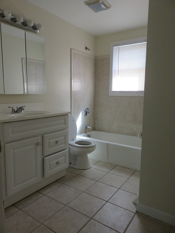 34-36 Pondover Road Billerica, MA 01821 - Photo 12 of 24