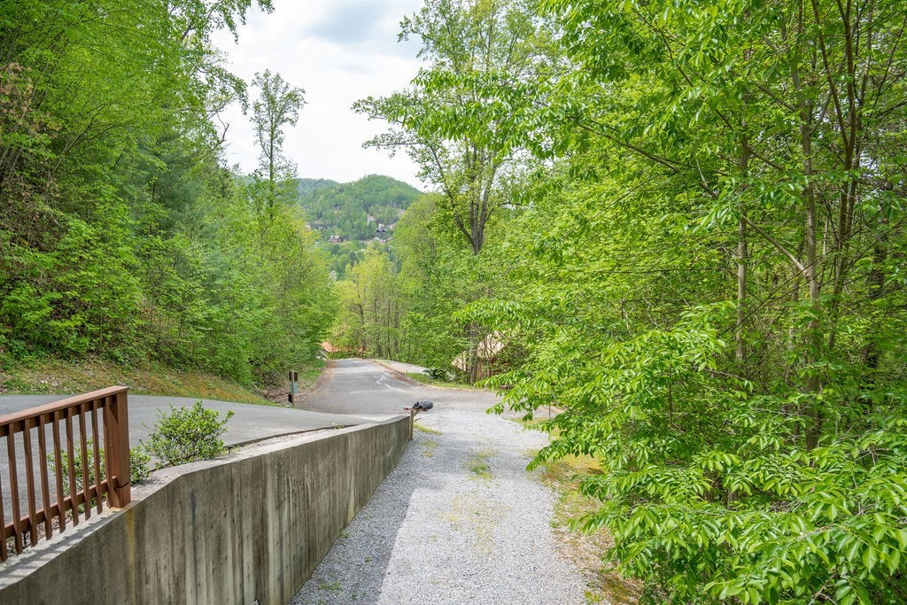 3329 Red Wolfe Road Sevierville, TN 37862 - Photo 37 of 39 Gallery Image 37