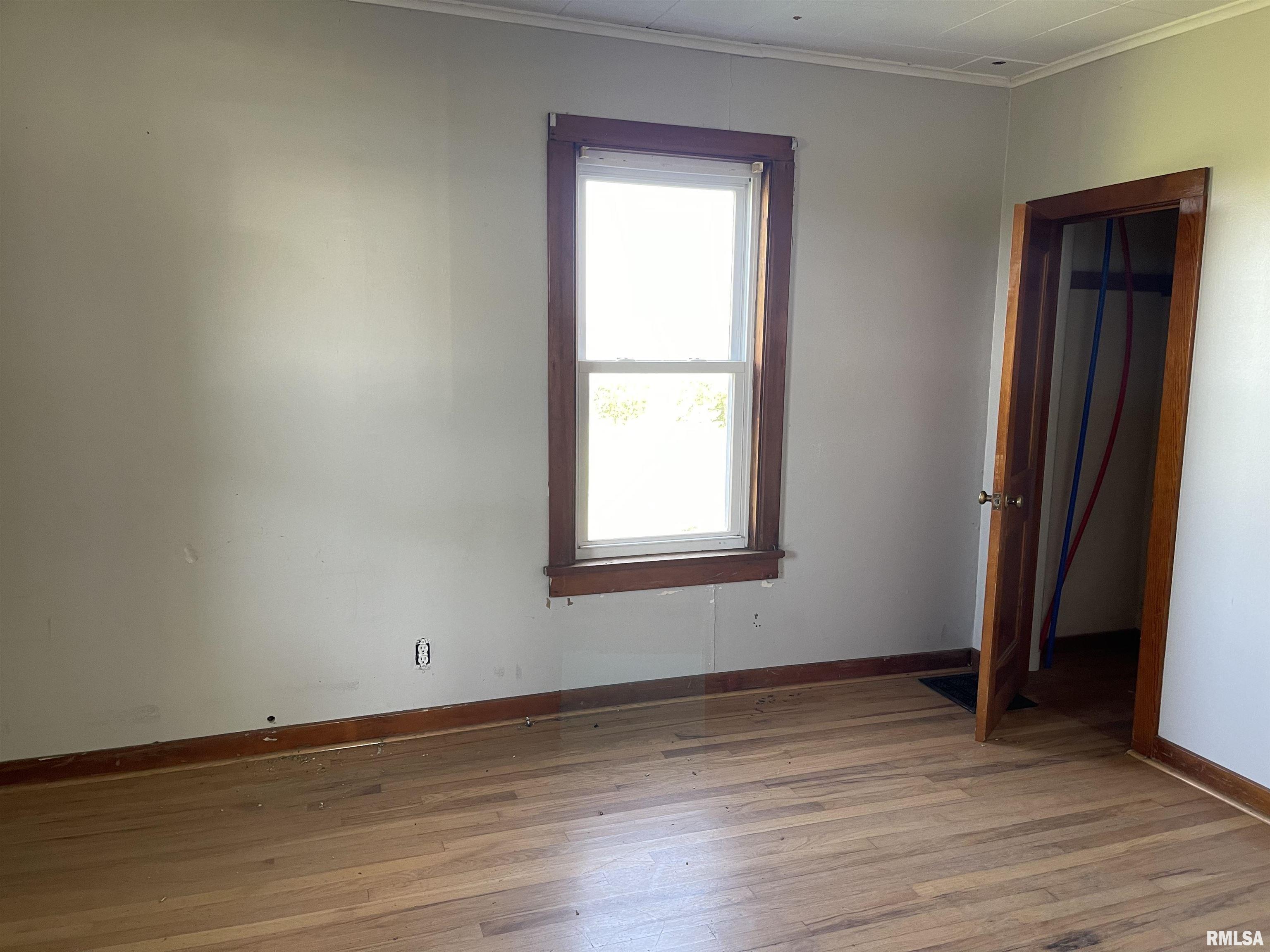 447 330th Street Rio, IL 61472 - Photo 7 of 12 Gallery Image 7