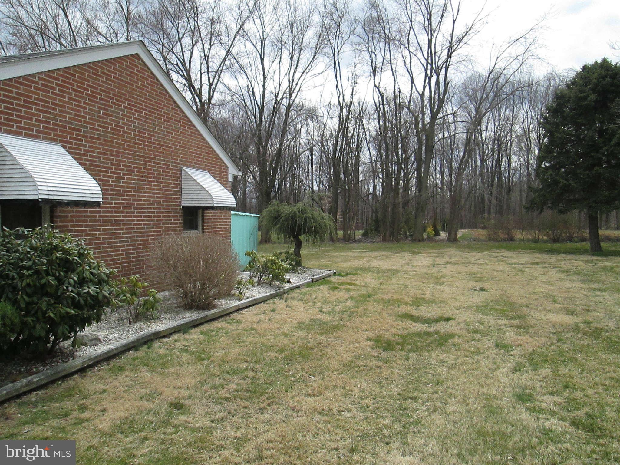 2016 Robertson Road Bel Air, MD 21015 - Photo 3 of 30 SIDE YARD