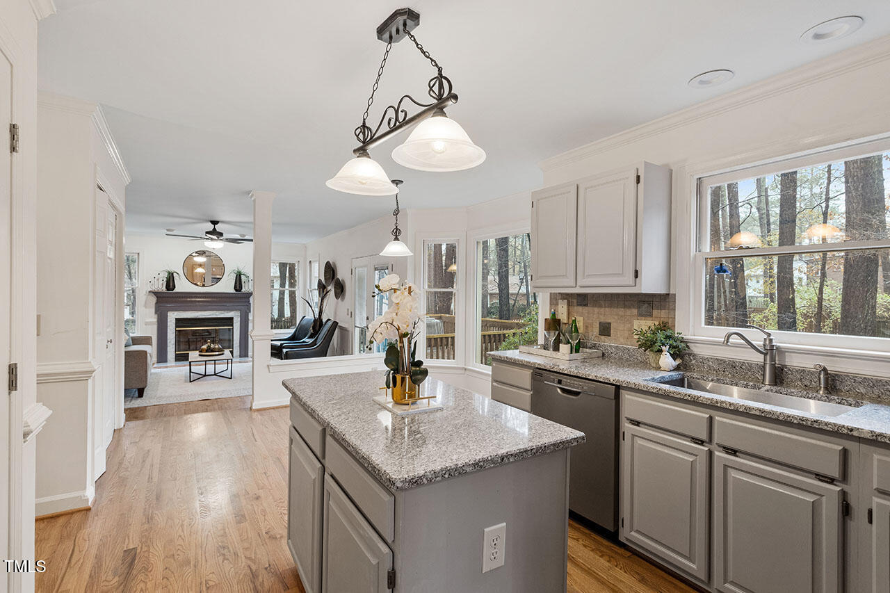 8 Bay Ridge Court Durham, NC 27707 - Photo 15 of 34 8 Bay Ridge Court_25
